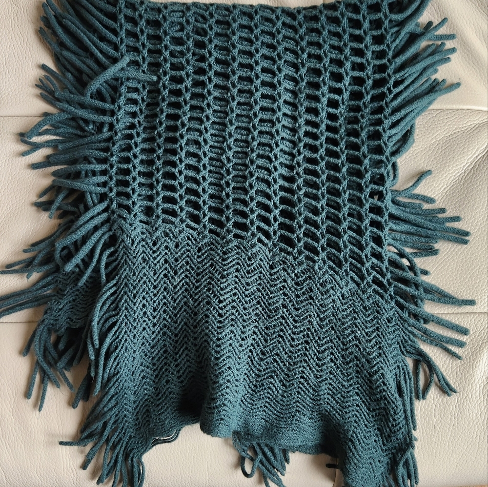 Hunter Green Fringe Scarf